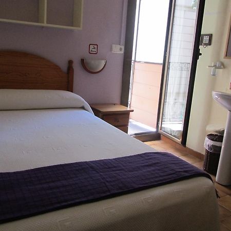 Pension Alamar Βαρκελώνη Εξωτερικό φωτογραφία
